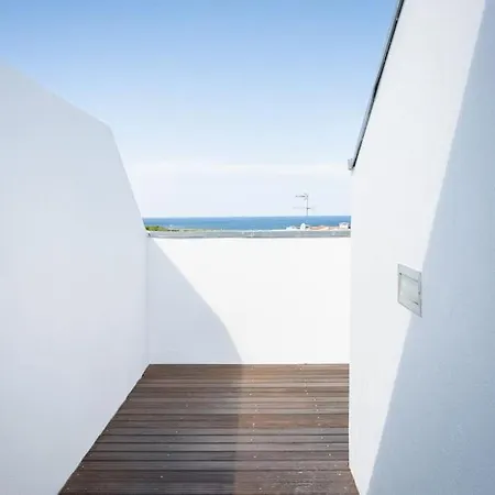 Casa De Linhares *